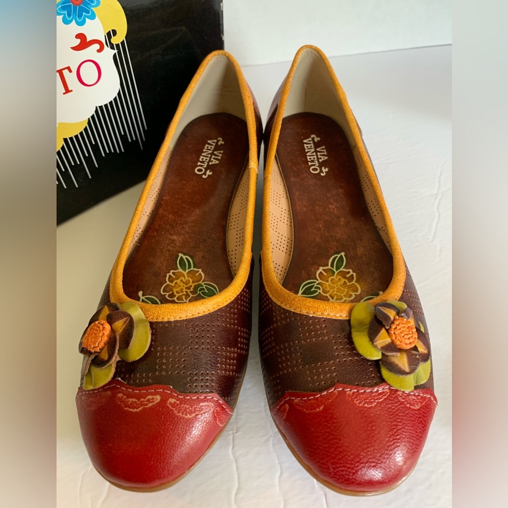 Via Veneto Red and Brown Flats with Autumn Accents